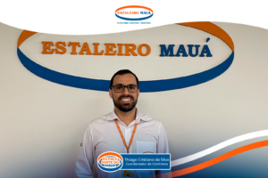 Eficiência e Responsabilidade: Confira a Entrevista com Thiago Cristiano, Coordenador de Contratos do Estaleiro Mauá.