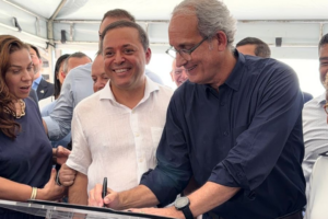 CEO do Estaleiro Mauá e Prefeito de Niterói assinam adesão do Estaleiro Mauá ao Refis Municipal do Setor Naval