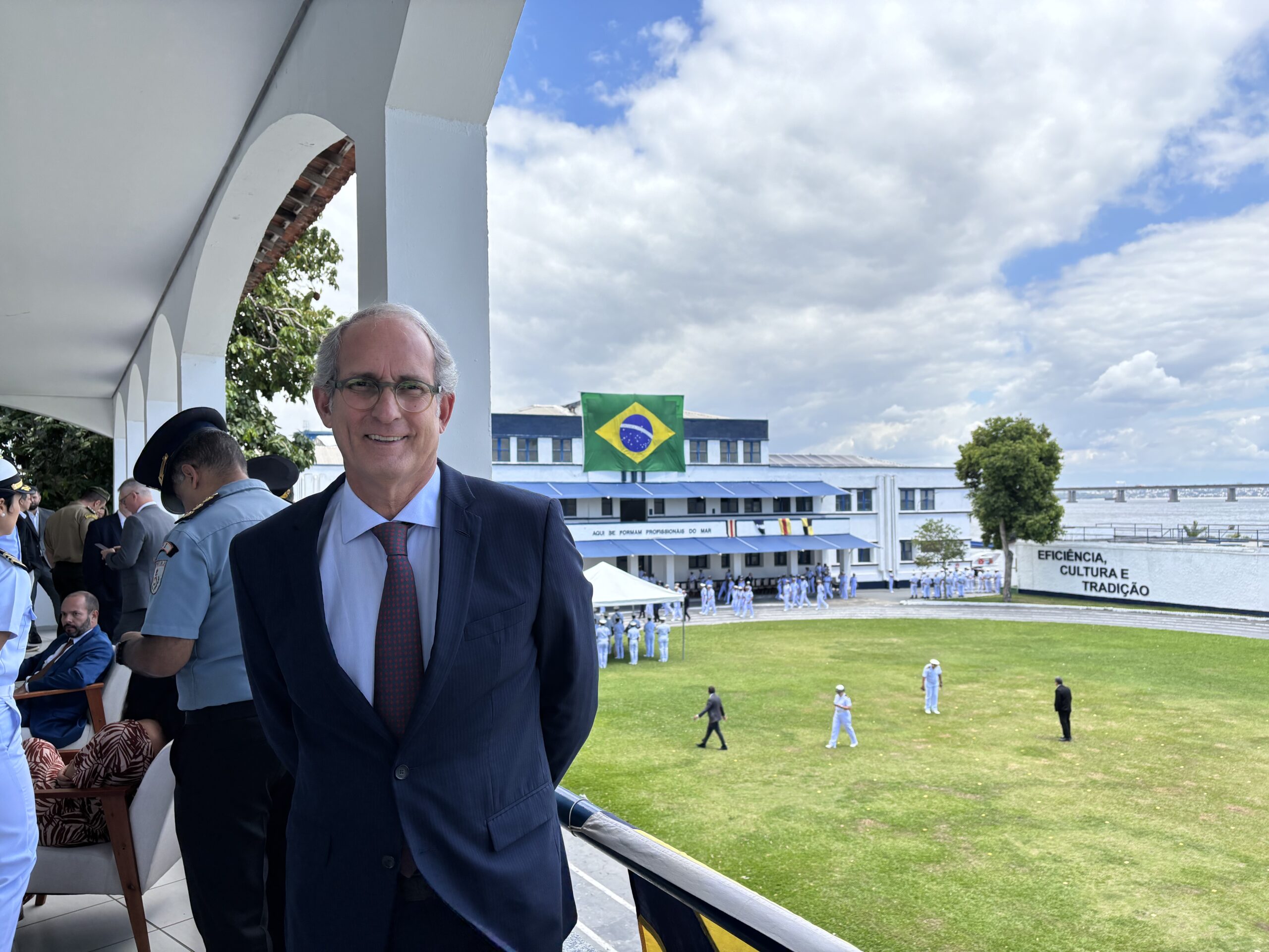 CEO do Estaleiro Mauá recebe Medalha Amigo da Marinha