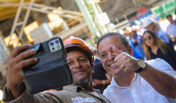 Prefeito de Niterói assina adesão do Estaleiro Mauá ao Refis Municipal do Setor Naval